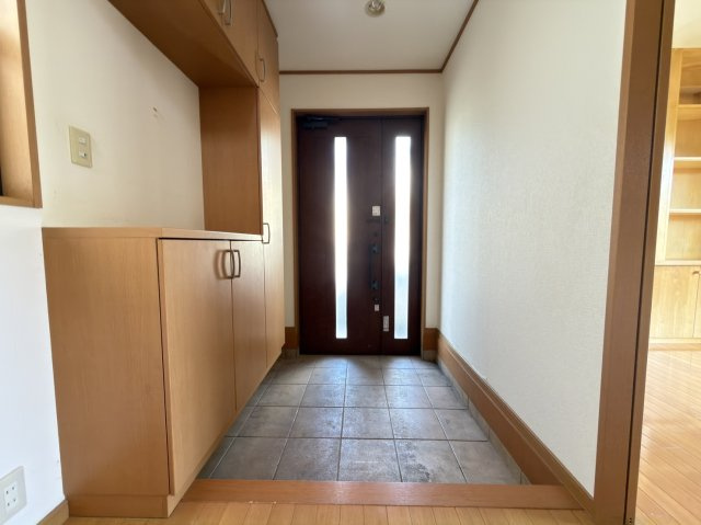小田原市城山4丁目 オール電化住宅！小田原駅徒歩圏内！の玄関