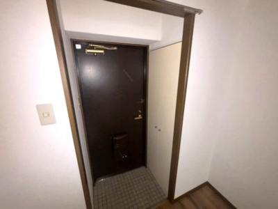 【玄関】 | ロマネスク王子公園