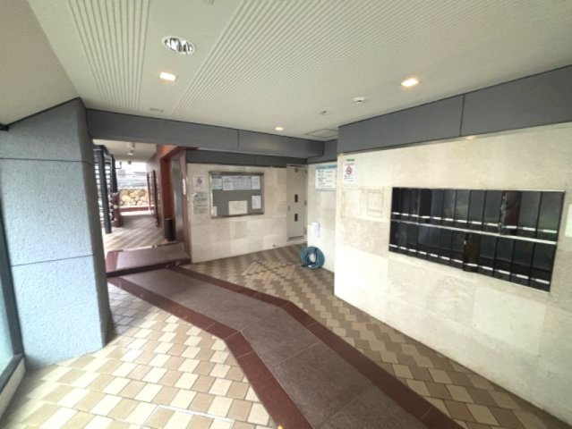 ロマネスク王子公園のロビー