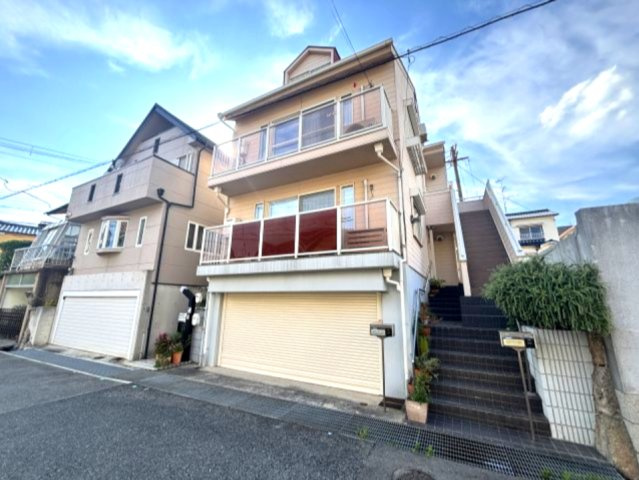 篠原本町五丁目貸家