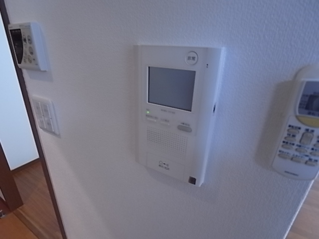 神戸市兵庫区中道通１丁目の賃貸マンションのセキュリティ|TV付インターフォン