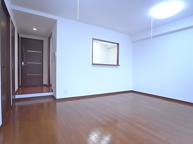 神戸市兵庫区中道通１丁目の賃貸マンションの居間・リビング|リビング