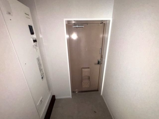 メゾン・アン・ブランの玄関