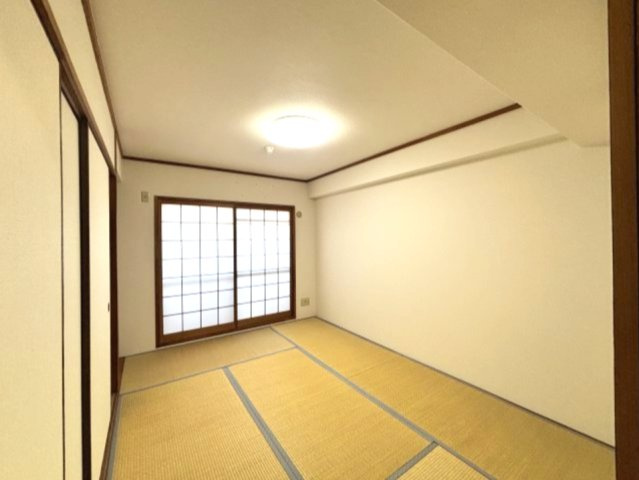 サンパレス21御影山手の和室