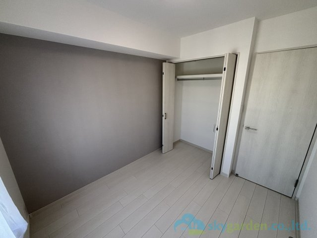 平塚若宮ハイツ７号棟の洋室