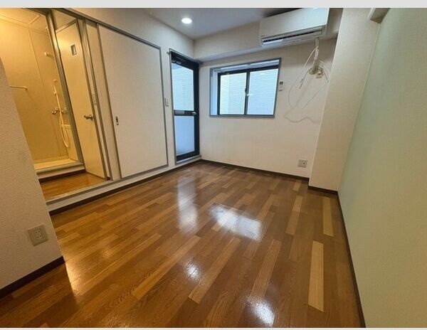 シャトレ六甲の居間・リビング