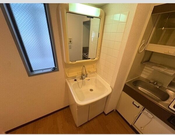 シャトレ六甲の洗面所