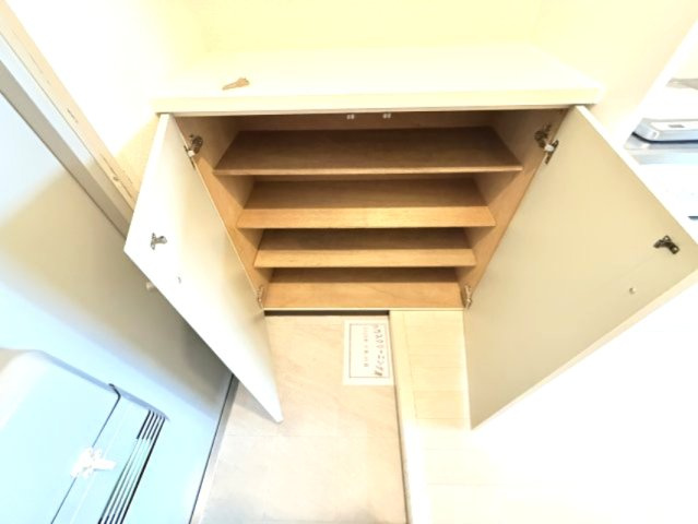 シャルムメゾン六甲道の玄関