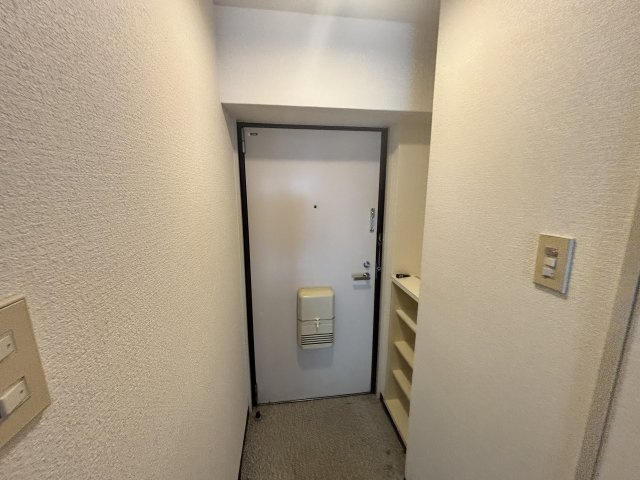 ドウェル本山の玄関