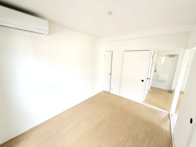 ブリード神戸壱番館 の居間・リビング