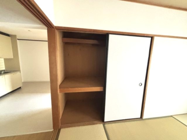 ハイツ仏天垣　の収納