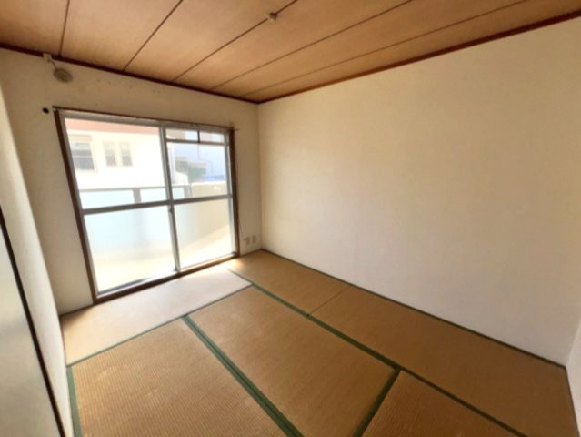 フォルム高羽の和室