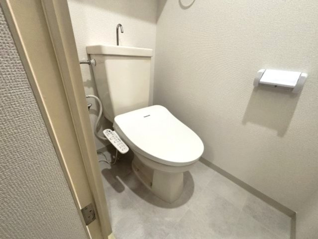 ユニーブル六甲南棟のトイレ