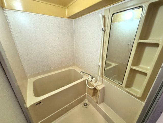 リバーサイド青谷の浴室