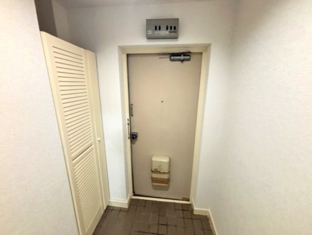 サンヴィラ六甲１号館の玄関