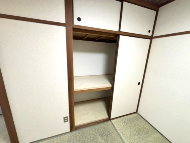 サンヴィラ六甲１号館の収納