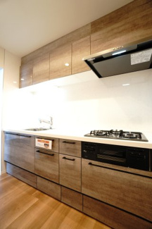 【キッチン】 | 【上質リノベ】ファミール江波公園リバーサイド弐番館 | 室内（2025年9月5日13：00頃）撮影