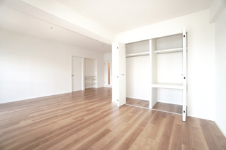 【居間・リビング】 | 【上質リノベ】ファミール江波公園リバーサイド弐番館 | 室内（2025年9月5日13：00頃）撮影