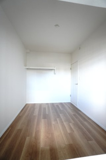 【洋室】 | 【上質リノベ】ファミール江波公園リバーサイド弐番館 | 室内（2025年9月5日13：00頃）撮影