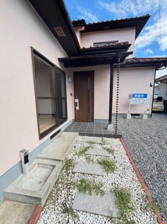 【玄関】 | 呉市焼山北3丁目【リフォーム済・中古戸建】