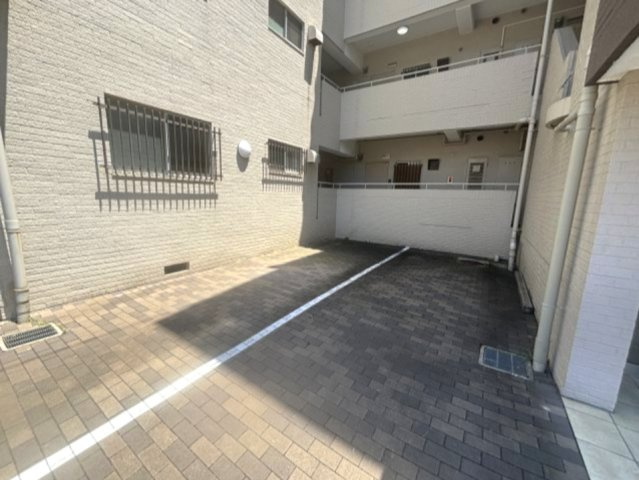 篠原南マンションの駐車場