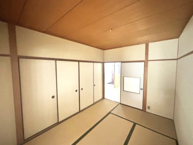 成和コーポの和室