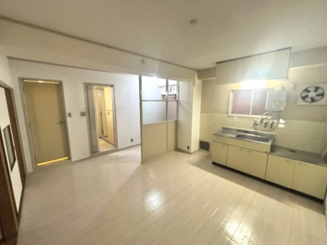 成和コーポの居間・リビング