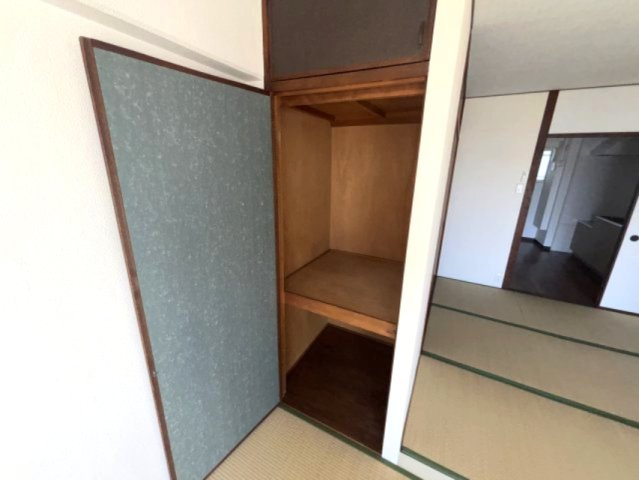 甲南灘コーポラスの収納
