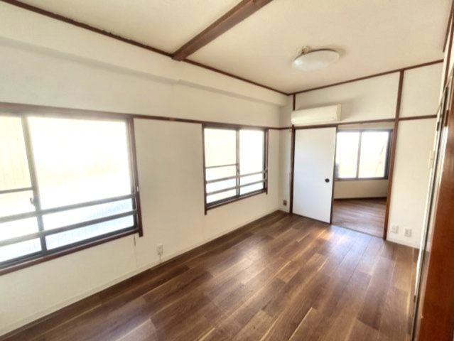 稗原マンションの居間・リビング