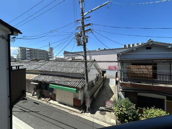 堺市東区日置荘西町　新築一戸建ての前面道路含む現地写真