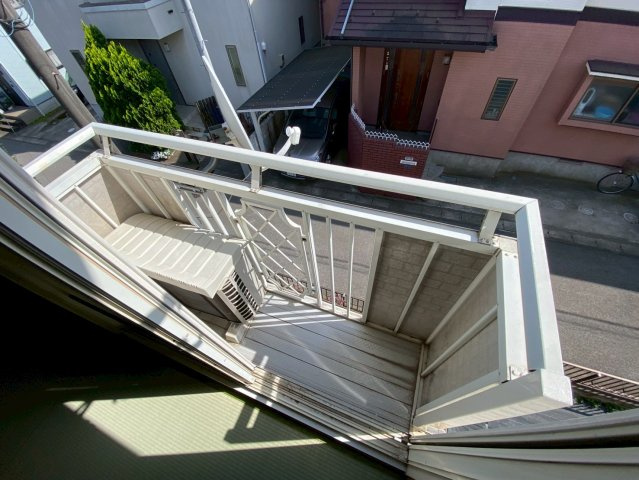 【バルコニー】