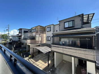 堺市東区日置荘西町　新築一戸建ての前面道路含む現地写真