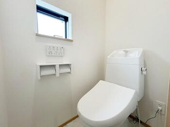 堺市東区日置荘西町　新築一戸建てのトイレ