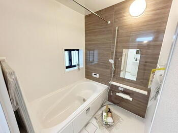 堺市東区日置荘西町　新築一戸建ての浴室