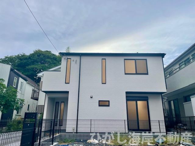 茅ヶ崎市茅ヶ崎　新築戸建の前面道路含む現地写真|現地外観