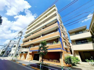 【外観】 | 太陽に愛された邸は、陽当り・通風に優れた魅力的で快適さを追求した邸宅。