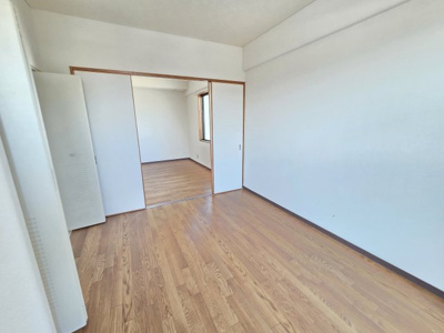 【洋室】 | ロイヤルヴェール山下