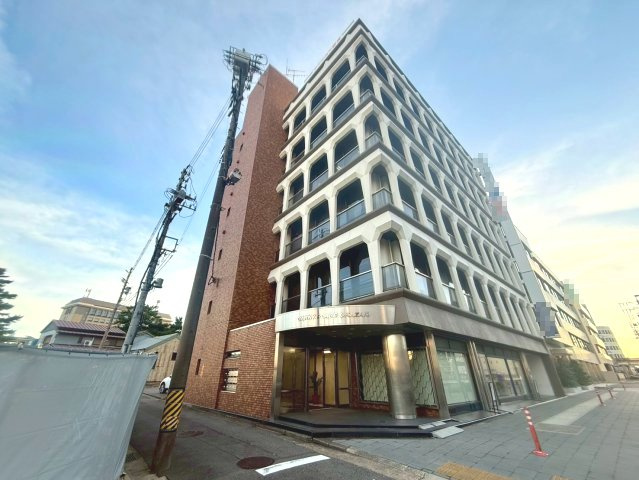 康生通南カーニープレイス貸店舗・事務所の外観
