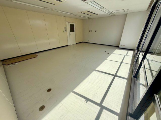 康生通南カーニープレイス貸店舗・事務所の内装