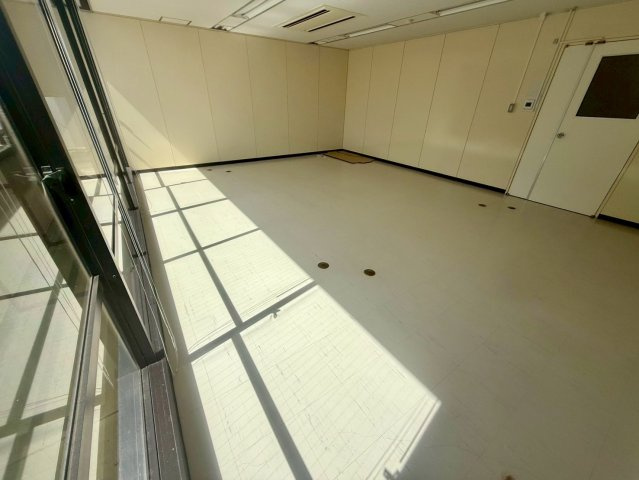 康生通南カーニープレイス貸店舗・事務所の内装