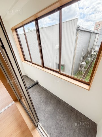 アリエス久留米東のバルコニー|陽当たり良好なサンルームです♪