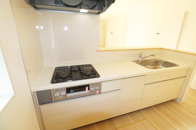 郡山市田村町金屋字上川原　　　１号棟　　　永盛小学校、小原田中学区のキッチン