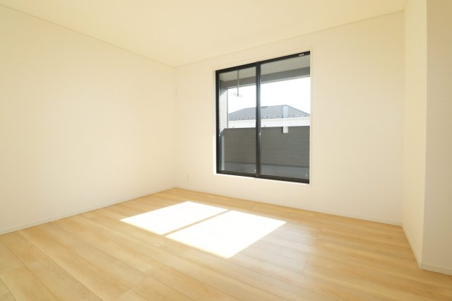 郡山市田村町金屋字上川原　　　１号棟　　　永盛小学校、小原田中学区の洋室