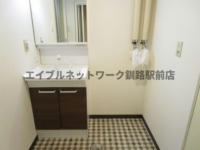 栄ハイツの洗面所