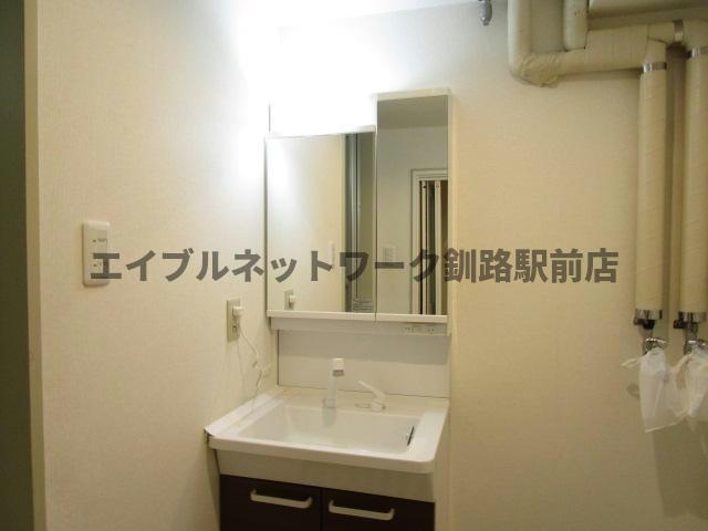 栄ハイツの洗面所