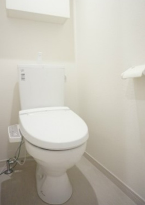 【トイレ】 | リブリ・プライム蘇我 | ※同物件・反転タイプの写真です。