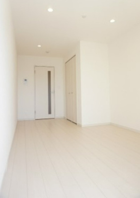 【居間・リビング】 | リブリ・プライム蘇我 | ※同物件・反転タイプの写真です。