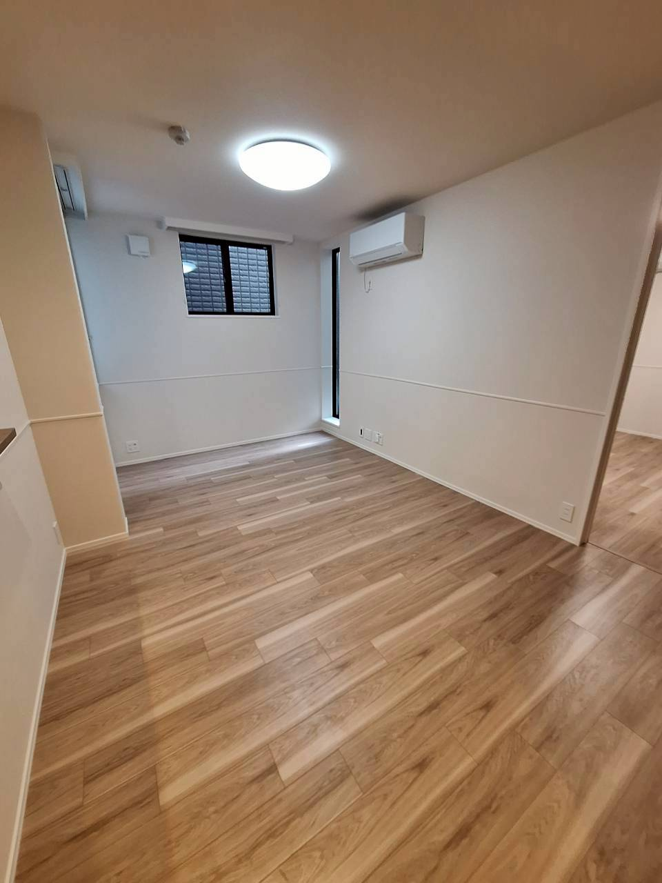 エルズプラス南長崎の居間・リビング