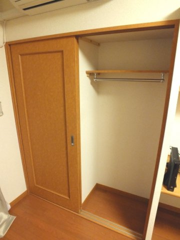 レオパレスＴＡＭＯの内装|クローゼット