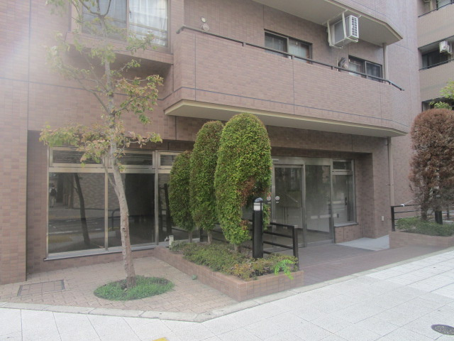 足立区谷中２丁目の店舗事務所